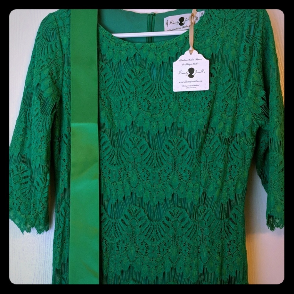 Dainty Jewells Kelly Green Night in Paris